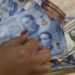 El peso mexicano rompe un nuevo techo: 17,31 unidades por dólar